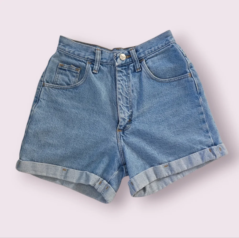 Vintage‎ Made in USA Wrangler Cuffed Shorts